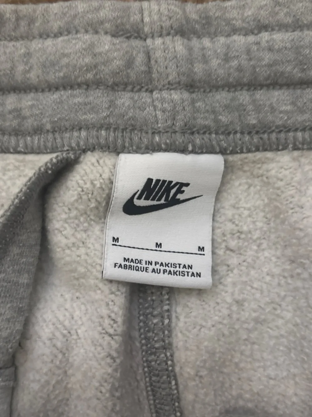 Nike Gray Fleece Joggers - Men’s Medium